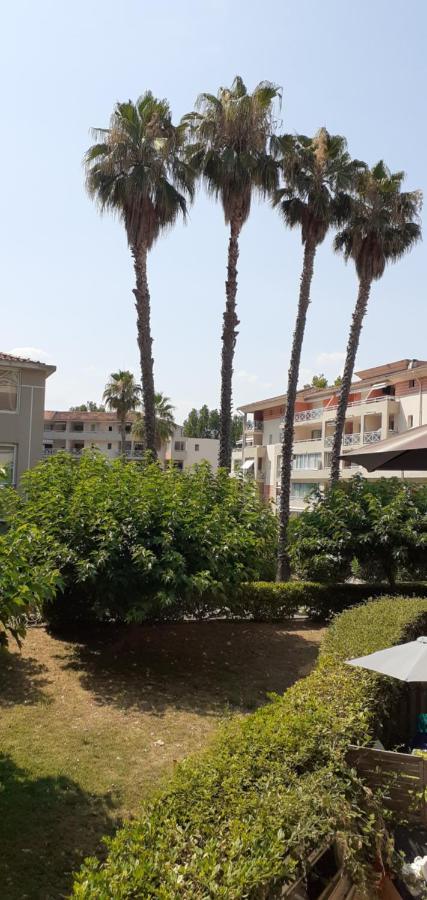 Apartamento Le Cyana Cagnes-sur-Mer Exterior foto
